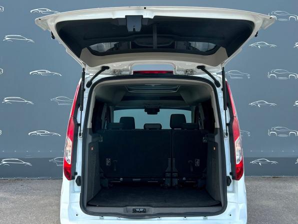 Ford Tourneo Connect II Рестайлинг с пробегом 2019 года, цена 1 584 800 рублей, 181023 км, минивэн, Автокод Объявления
