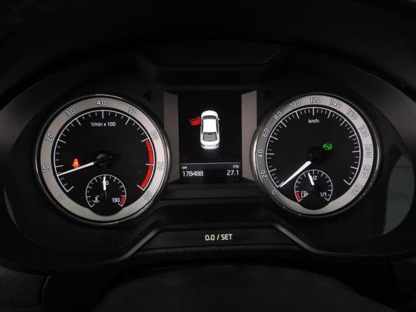 Skoda Octavia III (A7) Рестайлинг с пробегом 2018 года, цена 1 696 000 рублей, 178488 км, лифтбек, Автокод Объявления