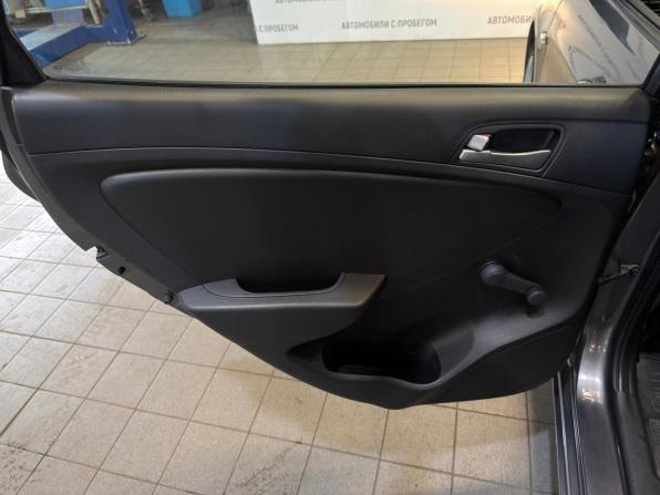 Hyundai Solaris I Рестайлинг с пробегом 2016 года, цена 929 000 рублей, 120915 км, седан, Автокод Объявления
