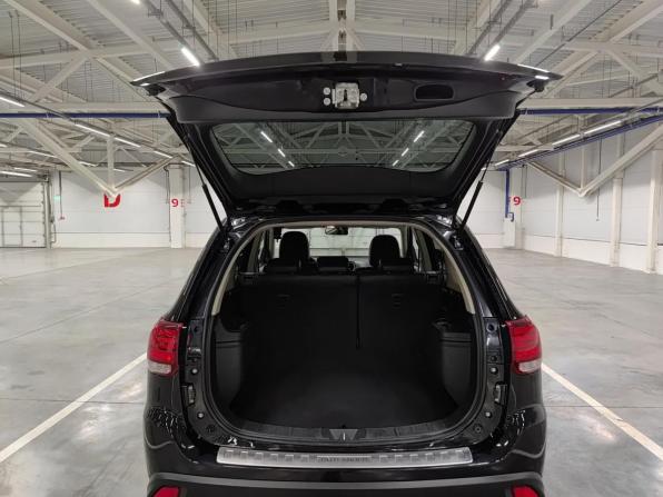 Mitsubishi Outlander III Рестайлинг 2 с пробегом 2015 года, цена 1 550 000 рублей, 188210 км, внедорожник, Автокод Объявления