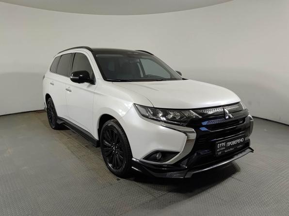 Mitsubishi Outlander III Рестайлинг 3 с пробегом 2022 года, цена 3 190 000 рублей, 37832 км, внедорожник, Автокод Объявления