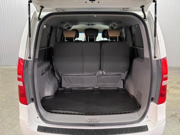 Hyundai H-1 II Рестайлинг 2 с пробегом 2019 года, цена 3 147 000 рублей, 80476 км, минивэн, Автокод Объявления