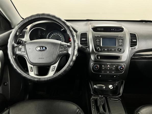 Kia Sorento II Рестайлинг с пробегом 2018 года, цена 2 065 000 рублей, 180000 км, внедорожник, Автокод Объявления