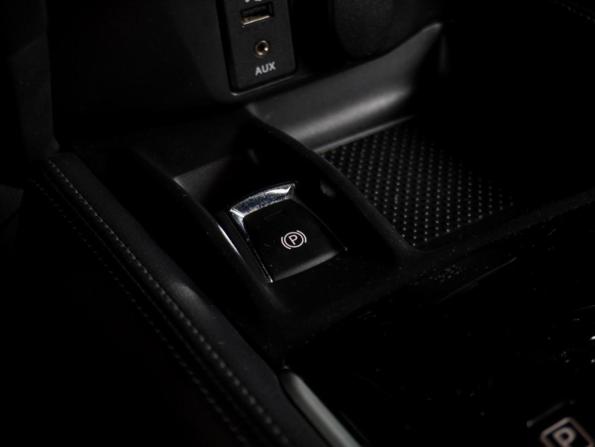 Nissan Qashqai II с пробегом 2015 года, цена 1 699 000 рублей, 172842 км, внедорожник, Автокод Объявления