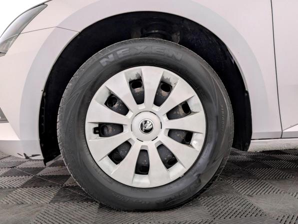 Skoda Superb III с пробегом 2019 года, цена 2 385 000 рублей, 53688 км, лифтбек, Автокод Объявления