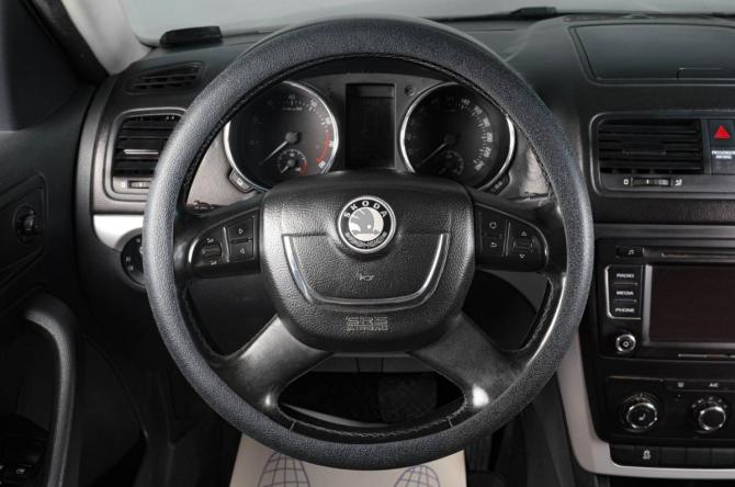 Skoda Yeti I с пробегом 2013 года, цена 719 000 рублей, 225117 км, внедорожник, Автокод Объявления
