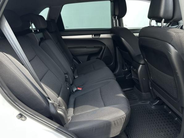 Kia Sorento II Рестайлинг с пробегом 2012 года, цена 1 450 000 рублей, 256342 км, внедорожник, Автокод Объявления