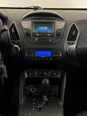 Hyundai ix35 I Рестайлинг с пробегом 2015 года, цена 1 100 000 рублей, 245219 км, внедорожник, Автокод Объявления