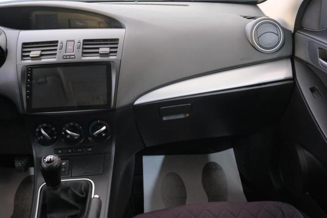 Mazda 3 II (BL) Рестайлинг с пробегом 2012 года, цена 799 000 рублей, 200000 км, хэтчбек, Автокод Объявления