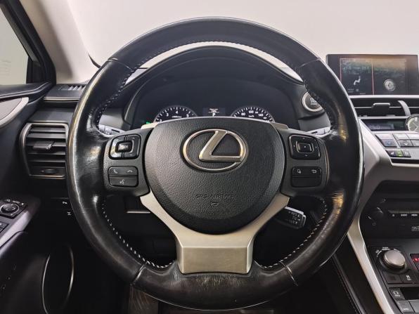 Lexus NX I с пробегом 2016 года, цена 2 200 000 рублей, 140512 км, внедорожник, Автокод Объявления