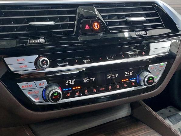 BMW 5 серии VII (G30/G31/G38) Рестайлинг с пробегом 2021 года, цена 5 382 000 рублей, 109788 км, седан, Автокод Объявления