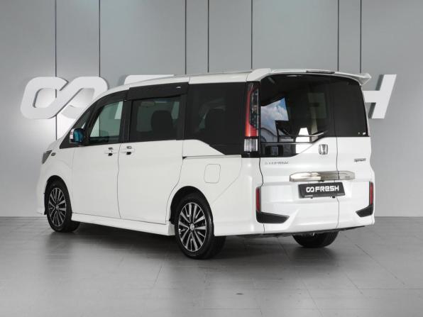 Honda Stepwgn V Рестайлинг с пробегом 2017 года, цена 2 515 000 рублей, 90407 км, минивэн, Автокод Объявления