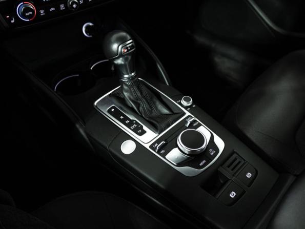 Audi A3 III (8V) Рестайлинг с пробегом 2019 года, цена 2 359 700 рублей, 86880 км, седан, Автокод Объявления