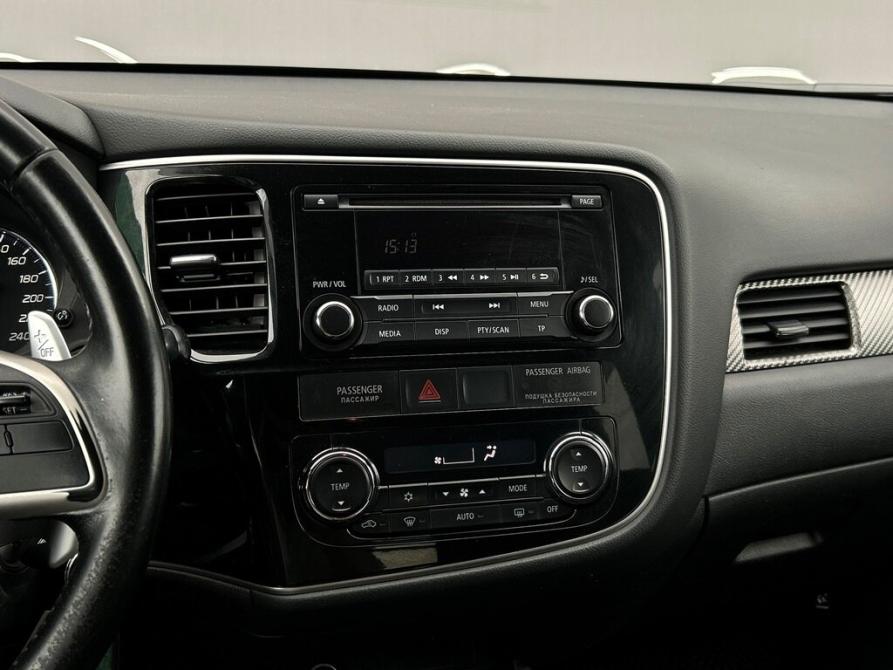 Mitsubishi Outlander III Рестайлинг Санкт-Петербург  - изображение 15