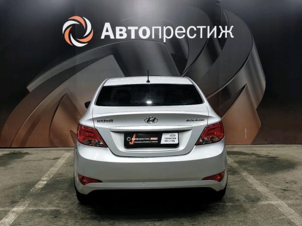 Hyundai Solaris I Рестайлинг с пробегом 2015 года, цена 795 000 рублей, 335187 км, седан, Автокод Объявления