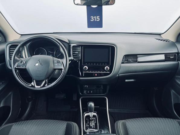Mitsubishi Outlander III Рестайлинг 3 с пробегом 2021 года, цена 2 250 000 рублей, 119765 км, внедорожник, Автокод Объявления