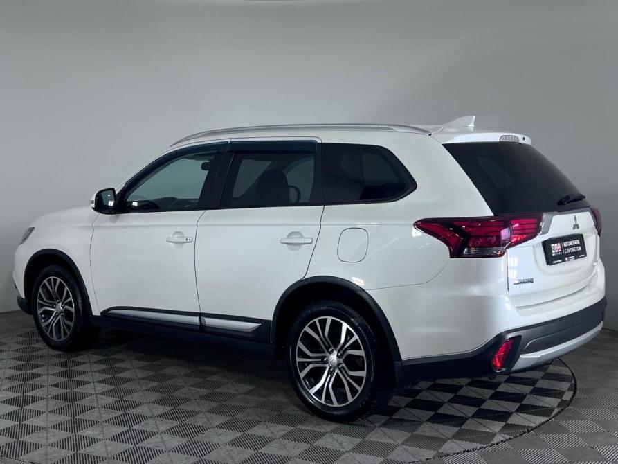 Mitsubishi Outlander III Рестайлинг 2 Ростов-на-Дону  - изображение 6