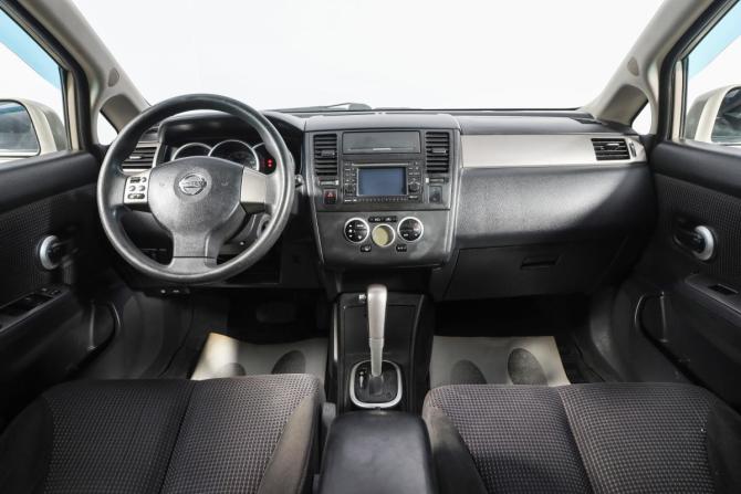 Nissan Tiida I с пробегом 2010 года, цена 699 000 рублей, 166000 км, хэтчбек, Автокод Объявления