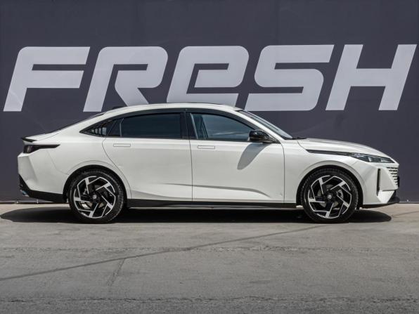 Changan Lamore с пробегом 2023 года, цена 1 735 000 рублей, 67849 км, седан, Автокод Объявления