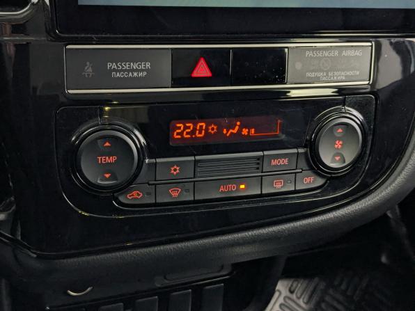 Mitsubishi Outlander III Рестайлинг 3 с пробегом 2019 года, цена 2 100 000 рублей, 78536 км, внедорожник, Автокод Объявления