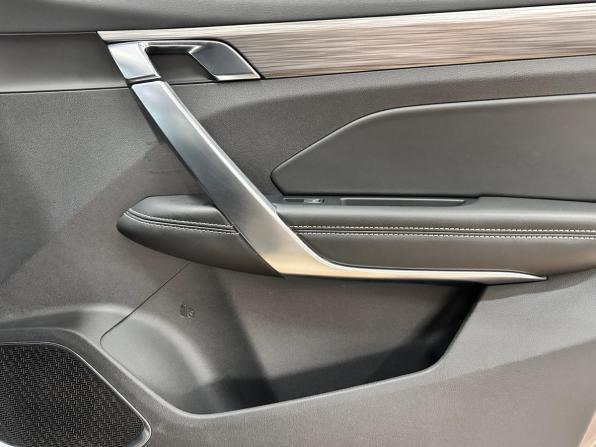 Geely Atlas Pro с пробегом 2023 года, цена 1 885 000 рублей, 50500 км, внедорожник, Автокод Объявления