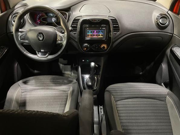 Renault Kaptur I с пробегом 2017 года, цена 1 330 000 рублей, 205068 км, внедорожник, Автокод Объявления