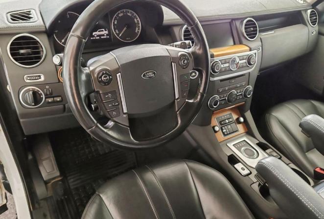 Land Rover Discovery IV Рестайлинг с пробегом 2015 года, цена 2 660 000 рублей, 157000 км, внедорожник, Автокод Объявления