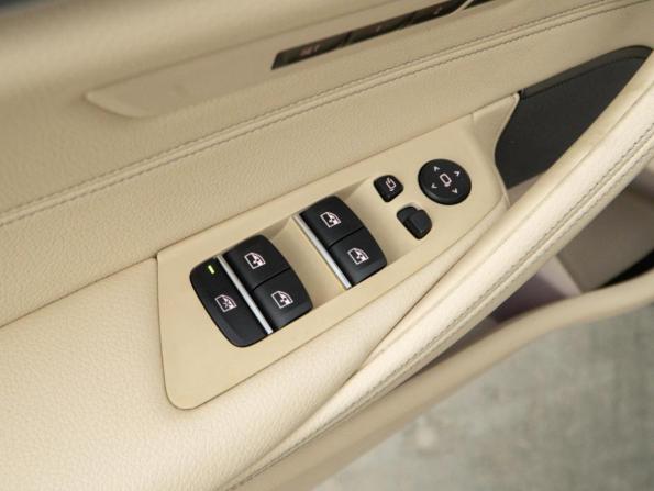 BMW 5 серии VII (G30/G31/G38) с пробегом 2019 года, цена 3 177 077 рублей, 215080 км, универсал, Автокод Объявления
