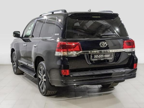 Toyota Land Cruiser 200 Series Рестайлинг 2 с пробегом 2019 года, цена 7 950 000 рублей, 95423 км, внедорожник, Автокод Объявления
