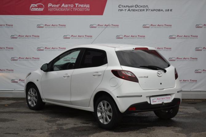 Mazda 2 II Рестайлинг (DE2) с пробегом 2011 года, цена 890 000 рублей, 72063 км, хэтчбек, Автокод Объявления