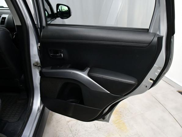 Mitsubishi Outlander II Рестайлинг с пробегом 2010 года, цена 1 255 000 рублей, 276009 км, внедорожник, Автокод Объявления