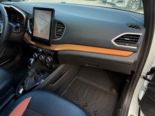 Lada (ВАЗ) Vesta I Рестайлинг (NG) с пробегом 2025 года, цена 1 999 000 рублей, 594 км, универсал, Автокод Объявления