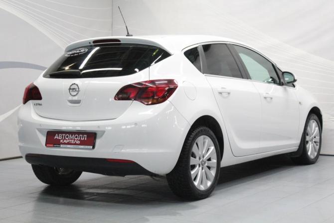 Opel Astra J с пробегом 2010 года, цена 629 000 рублей, 172852 км, хэтчбек, Автокод Объявления