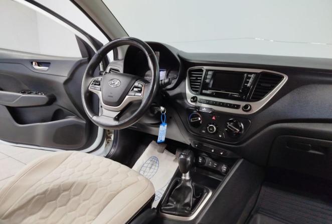 Hyundai Solaris I Рестайлинг с пробегом 2017 года, цена 1 250 000 рублей, 198397 км, седан, Автокод Объявления