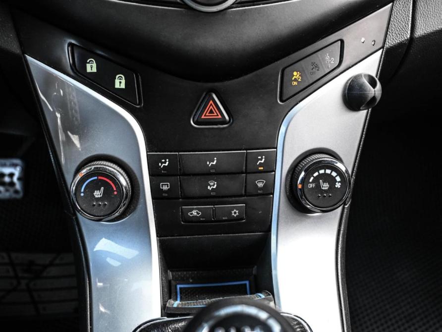 Chevrolet Cruze I Рестайлинг Новороссийск  - изображение 16