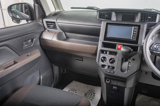 Toyota Roomy I Рестайлинг с пробегом 2021 года, цена 999 000 рублей, 97500 км, микровэн, Автокод Объявления