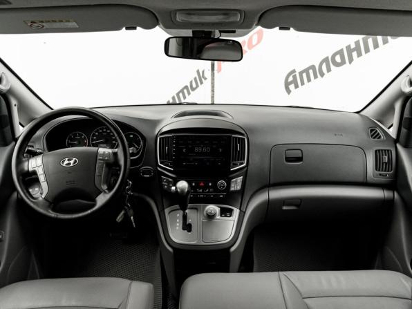 Hyundai Grand Starex I Рестайлинг с пробегом 2017 года, цена 2 650 000 рублей, 144259 км, минивэн, Автокод Объявления
