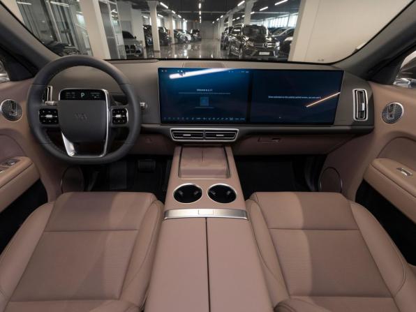 Li Auto (Lixiang) L7 I Рестайлинг с пробегом 2025 года, цена 8 450 000 рублей, 50 км, внедорожник, Автокод Объявления