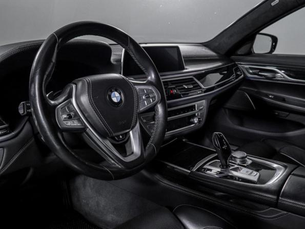 BMW 7 серии VI (G11/G12) Рестайлинг с пробегом 2019 года, цена 5 188 221 рубль, 124174 км, седан, Автокод Объявления
