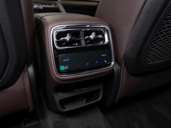 Geely Monjaro I Рестайлинг 2 с пробегом 2026 года, цена 4 200 000 рублей, 43 км, внедорожник, Автокод Объявления