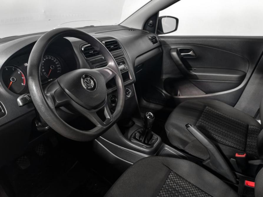 Volkswagen Polo V Рестайлинг Санкт-Петербург  - изображение 9