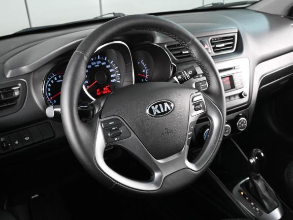 Kia Rio III Рестайлинг с пробегом 2016 года, цена 1 239 000 рублей, 134310 км, седан, Автокод Объявления