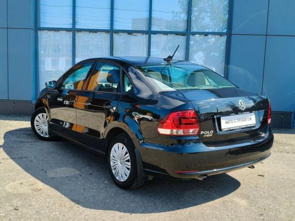 Volkswagen Polo V Рестайлинг с пробегом 2018 года, цена 1 180 000 рублей, 98757 км, седан, Автокод Объявления