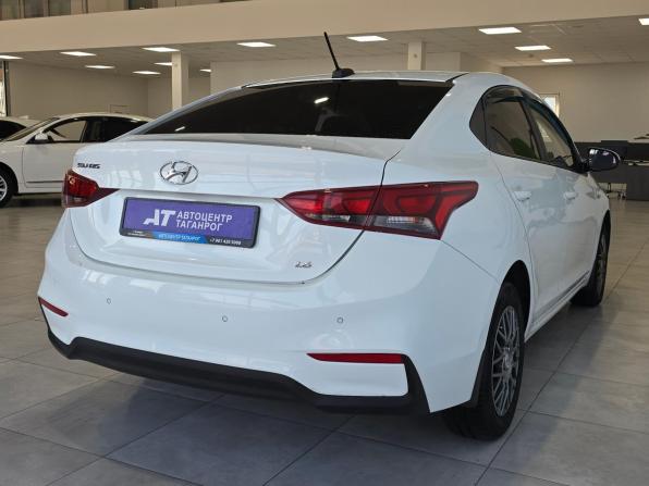 Hyundai Solaris II с пробегом 2018 года, цена 1 299 000 рублей, 147000 км, седан, Автокод Объявления