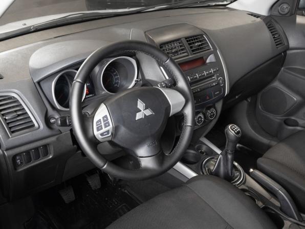 Mitsubishi ASX I с пробегом 2012 года, цена 970 000 рублей, 254265 км, внедорожник, Автокод Объявления