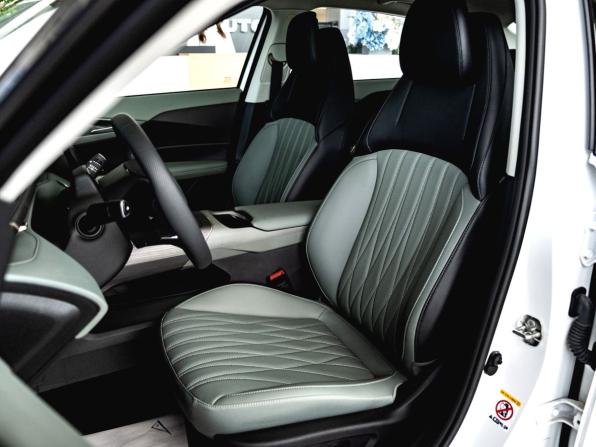 Changan Lamore с пробегом 2024 года, цена 2 650 000 рублей, 19 км, седан, Автокод Объявления
