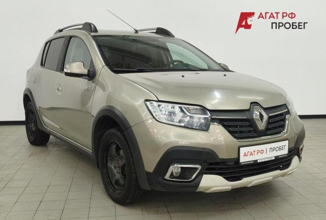Renault Sandero II с пробегом 2018 года, цена 799 000 рублей, 209225 км, хэтчбек, Автокод Объявления