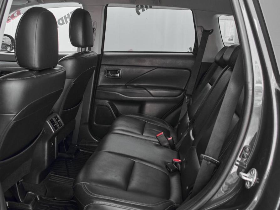 Mitsubishi Outlander III Рестайлинг 3 Екатеринбург  - изображение 24