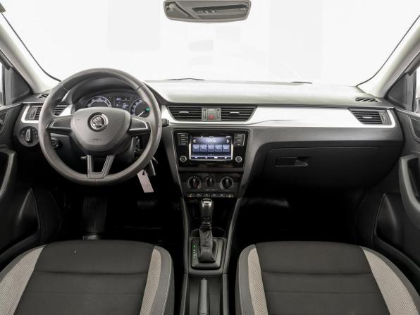 Skoda Rapid I Рестайлинг с пробегом 2019 года, цена 1 100 000 рублей, 199977 км, лифтбек, Автокод Объявления
