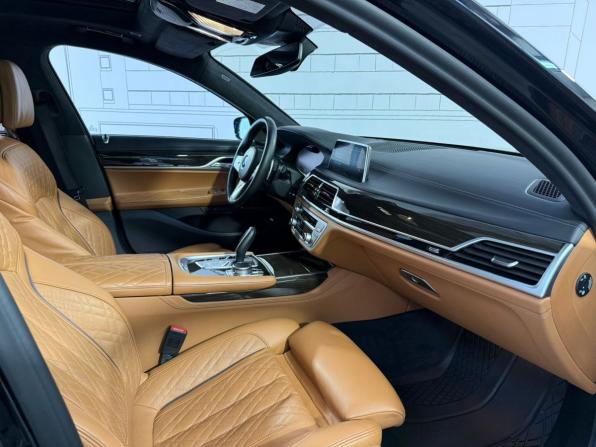 BMW 7 серии VI (G11/G12) Рестайлинг с пробегом 2021 года, цена 7 450 000 рублей, 110000 км, седан, Автокод Объявления